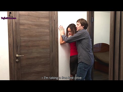 ❤️ සරාගී රියල්ටර් ඇගේ මහල් නිවාසය විකුණමින් සිටියදී ඇගේ පුකට සංවේදී ලෙස කම්පා කරයි - ක්‍රෙම්පායි ❤️❌ ලස්සන අසභ්‍ය අපෙන්% si.libporno.ru% ❌❤